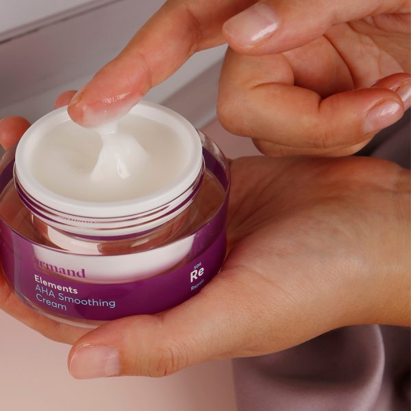 AHA Smoothing Cream - Image 2